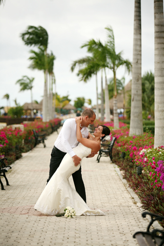 Happy Anniversary Virna and Ryan Cozumel Mexico December 13, 2008 | Vancouver Wedding Photography| 